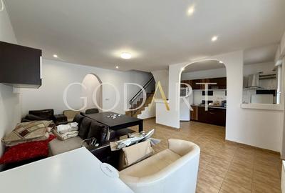 Casă individuală cu 6 camere cu Canalizare în Tei - 2