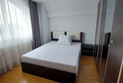 Apartament cu 3 camere decomandat în Central - 4