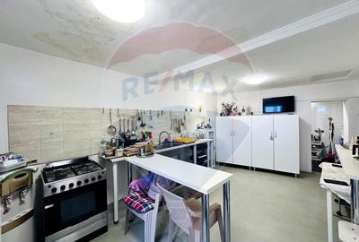 Casă cu 4 camere cu Teren 178 Mp în Central - 6