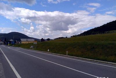Teren de 9.8 mp, în Sărățel - 1