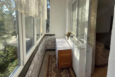 Apartament cu 4 camere semidecomandat în Central - 2