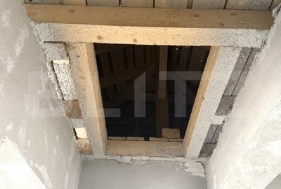 Casă individuală cu 4 camere cu Canalizare în Exterior Est - 16