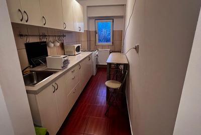 Garsonieră decomandată în Uverturii - 1