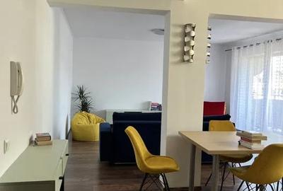Apartament cu 2 camere semidecomandat, mobilat în Florești - 1