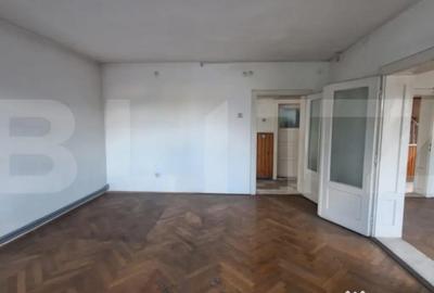 Casă cu 6 camere cu Canalizare în Aurel Vlaicu - 2