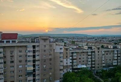 Apartament cu 3 camere decomandat, mobilat în Central - 12
