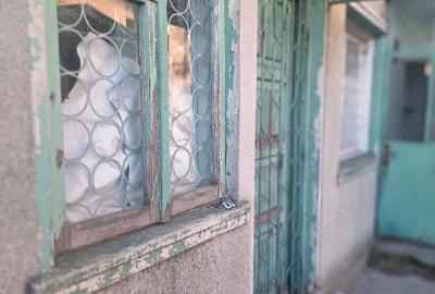 Casă cu 4 camere cu Teren 316 Mp în Central - 2