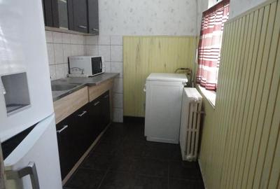 Garsonieră decomandată în Confecții - 3