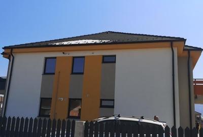 Apartament In Vila Cu  Gradina  Proprie - 1