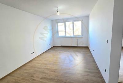 Apartament cu 2 camere decomandat în Luceafarul - 4