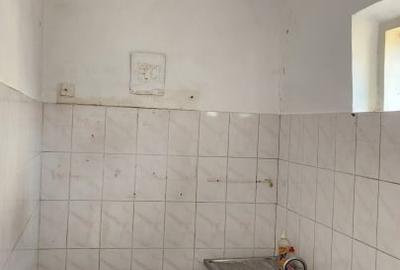 Casă individuală cu 3 camere cu Canalizare în Brătianu - 8