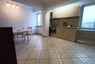 Apartament cu 3 camere decomandat în Semicentral - 4