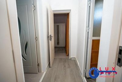 Apartament cu 3 camere semidecomandat în Big - 8