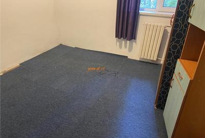 Apartament 4 camere , zona cartier Sud , et 2/4 , 56 mp Apartament 4 camere , zona cartier Sud , et 2/4 , 56 mp - 4