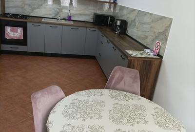 Casă cu 4 camere în Central - 3