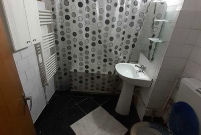 Apartament cu 4 camere decomandat în Trivale - 3