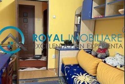 Apartament cu 4 camere decomandat, mobilat în 9 Mai - 9