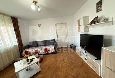 Apartament cu 2 camere semidecomandat în Lipovei