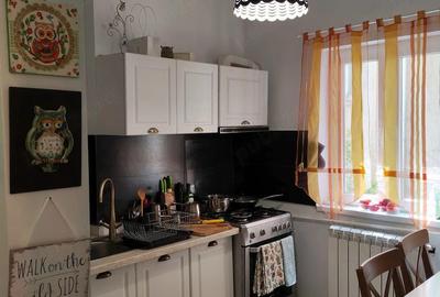 Apartament cu 3 camere semidecomandat în Foișorul de Foc - 1