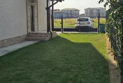 Casă cu 4 camere în Giroc