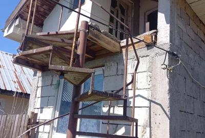 Casă cu 2 camere cu Teren 1500 Mp în Central - 7