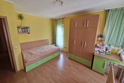 Casă cu 4 camere cu Teren 100 Mp în Central - 4