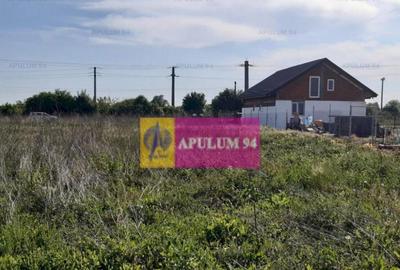 Teren de 524 mp, în 1 Decembrie - 30