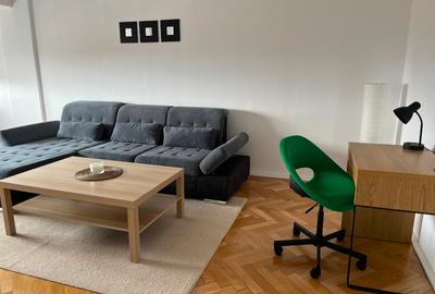 Inchiriez apartament cu 3 camere in zona Dacia