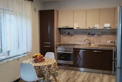 Casă cu 4 camere în Central - 4