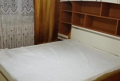 Inchiriez apartament parter 56 mp zona centrala Simeria - 4