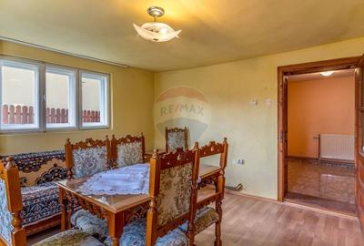 Casa de vanzare in Copaceni teren 700 mp - 8