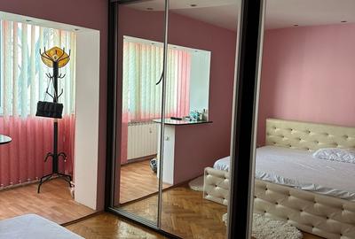 Apartament cu 3 camere, mobilat în Faleza Nord - 1