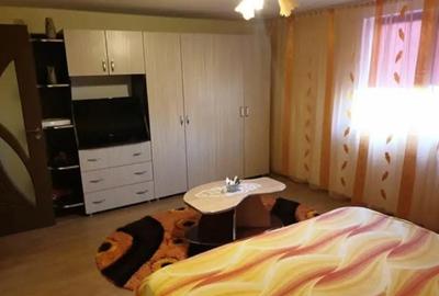 Casa +teren 5000 mp - 2