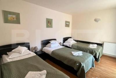 Casă cu 12 camere cu Teren 409 Mp în Central - 2