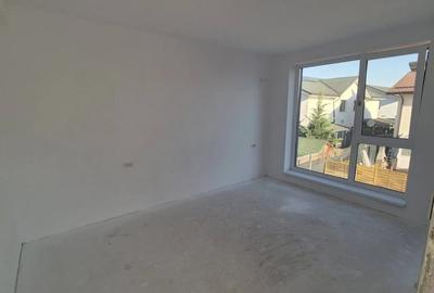 Casă individuală cu 7 camere cu Canalizare în Tunari - 8