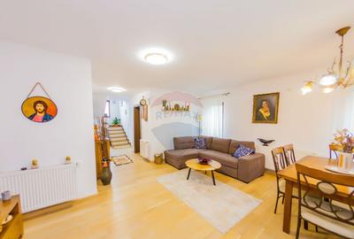 CASA = ACASA in Tautii Magheraus - 6