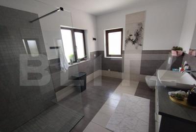 Casa/Pensiune,310mp,zona Jelnei,2800 mp teren,Lac de pesti,i - 10