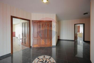 Hala, magazin si birouri de Inchiriat, Zona Metro, Su=1549mp - 9