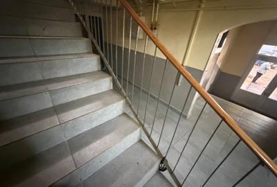 Vand apartament 2 camere Lipovei 80000 euro Vand apartament 2 camere Lipovei 80000 euro - 4