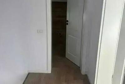 Casă cu 3 camere cu Teren 300 Mp în Central - 2