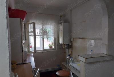 Garsonieră decomandată în Central - 6