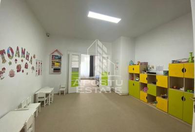 Casa partial mobilata, 10 camere,  zona Lunei - 3