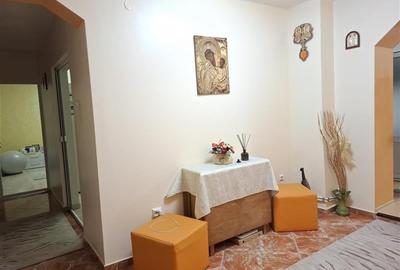 Apartament 2 camere, transformat in 3 camere, parter - 9