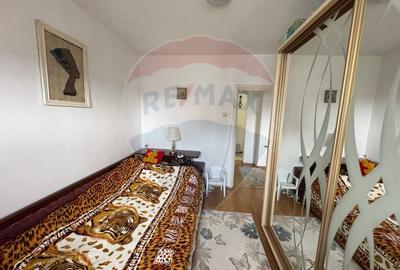Apartament de vanzare - 4 camere- decomandat-Bistrita Lac - 5