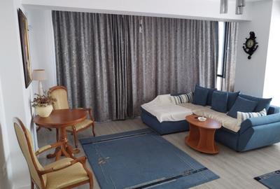 Apartament cu 2 camere semidecomandat, mobilat în Central