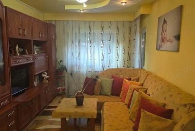 Vand apartament de 4 camere decomandat in Deva, etaj 2, zona Bejan, situat pe mijloc, - 1