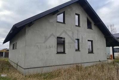 Vorovesti VILA individuala D+P+M 160mp (la gri) teren 650mp - 2