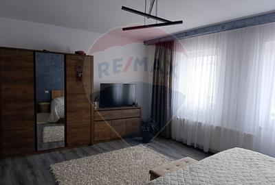 Casă individuală cu 5 camere cu Teren 343 Mp în Est - 27