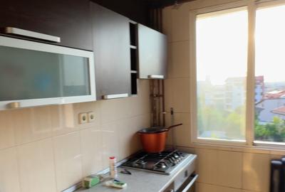 Apartament cu 4 camere decomandat, mobilat în Titan - 10