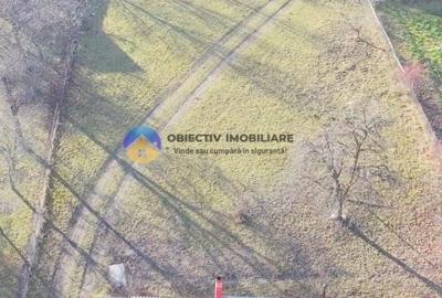 TEREN  intravilan comuna  TARCAU - STRAJA - 11